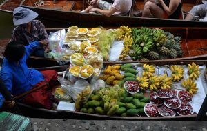 fruits market boat